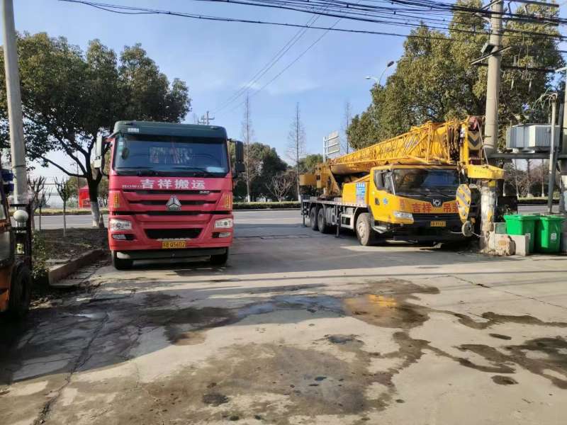 专业吊车出租：一站式解决工程吊装难题